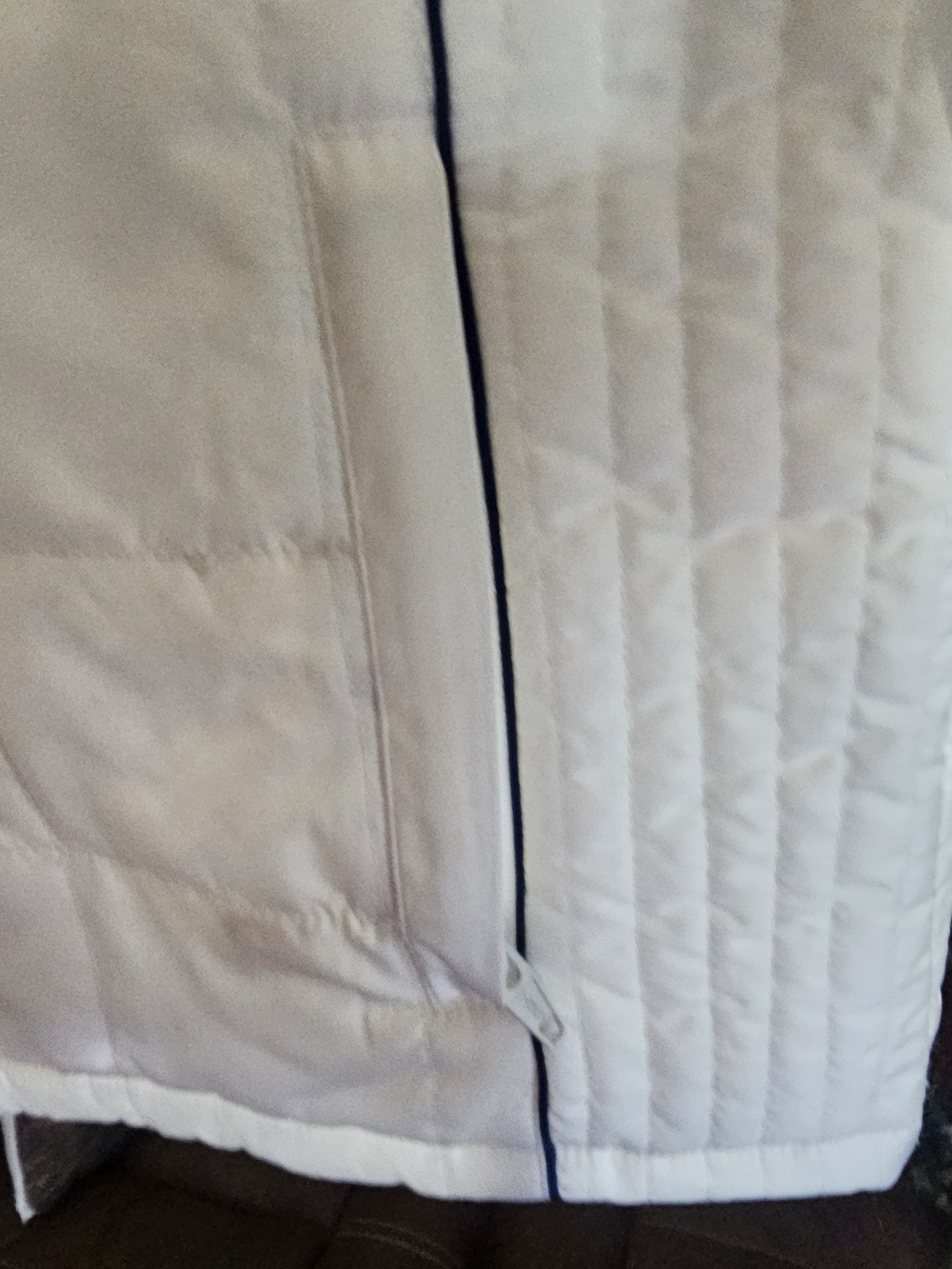 Indianapolis Colts White Quilted Jacket with Navy Trim - Picture 3 of 5